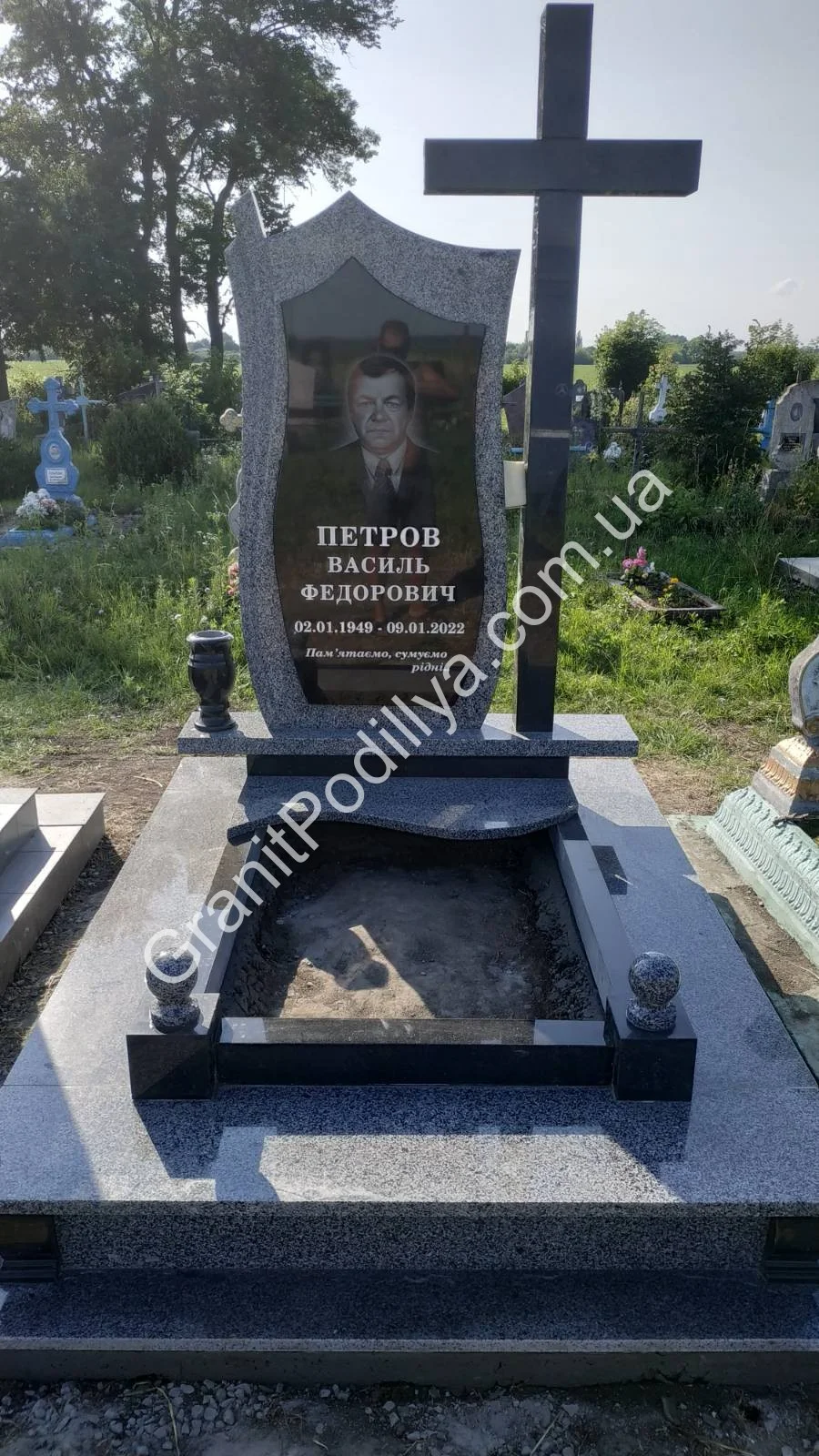 Подвійний пам'ятник з граніту - Кам'янець-Подільський | GranitPodillya